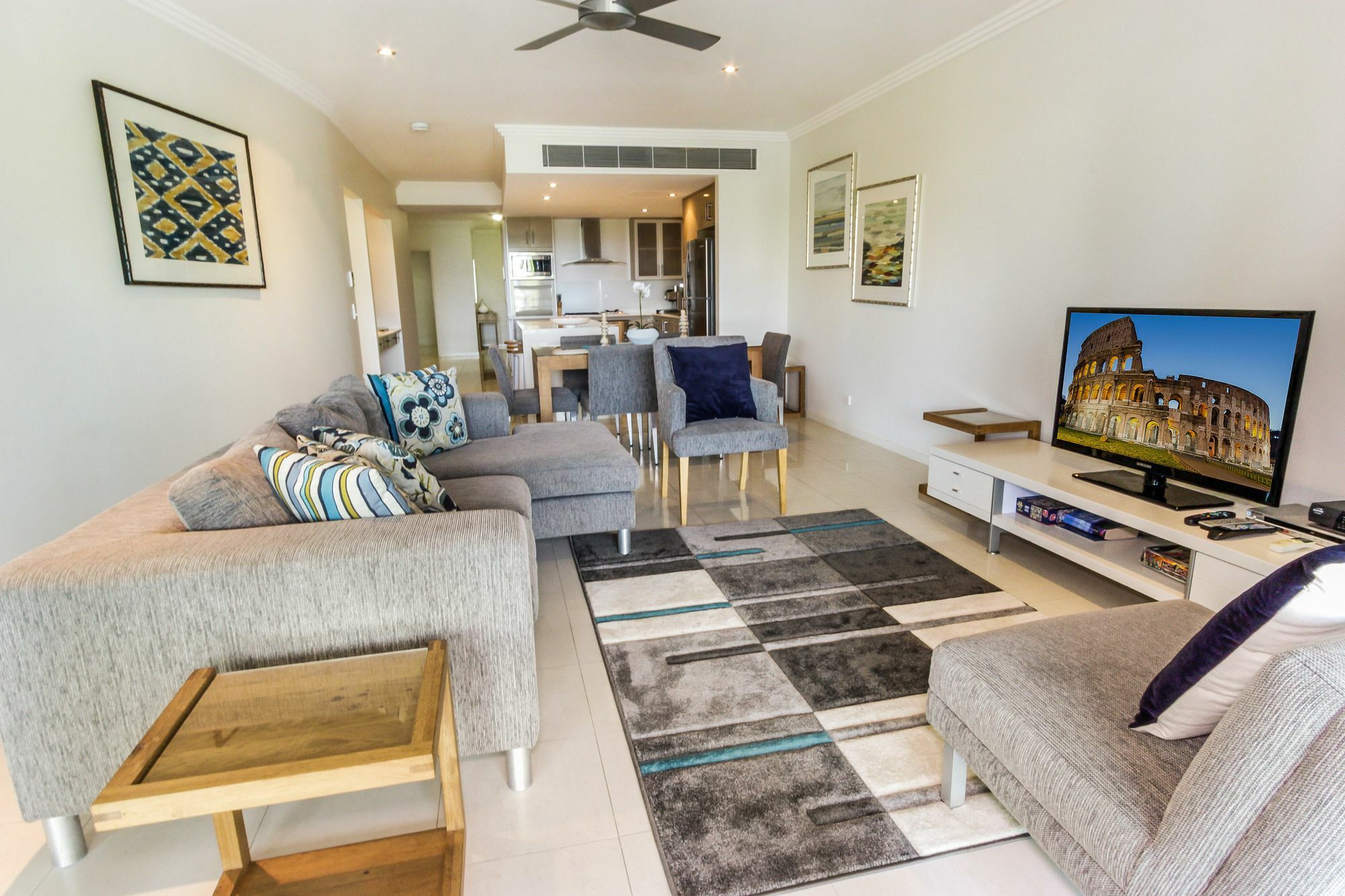 Island Views Beachfront Apartments Palm Cove Exterior foto